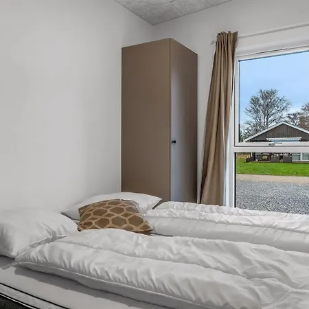 Vakantiehuis Barnet - 180m To The Fjord By Interhome